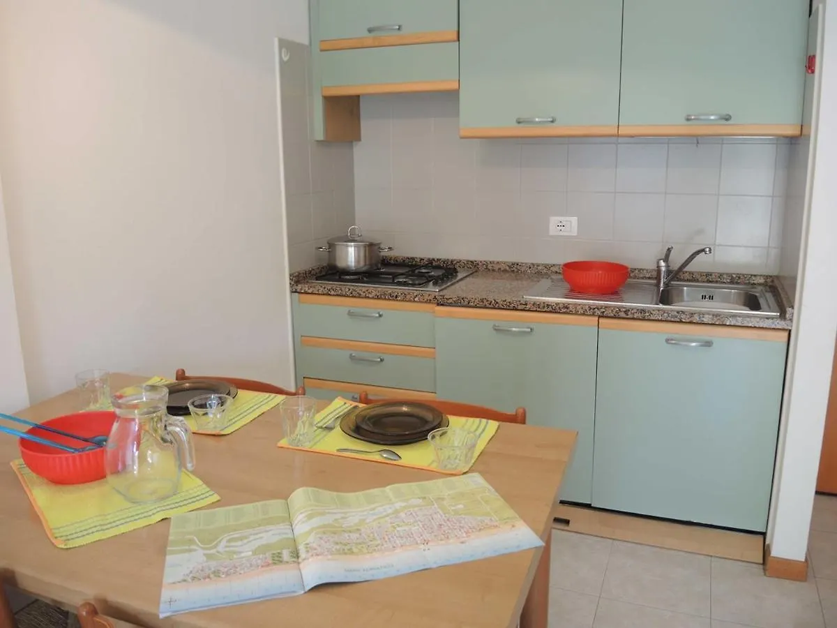 One-Bedroom Flat Next To Bibione Thermae Apartment